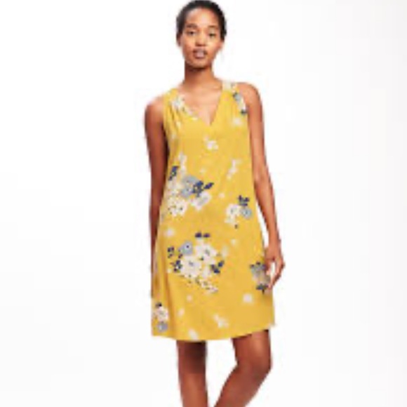 Old Navy Dresses & Skirts - Old Navy floral sleeveless dress